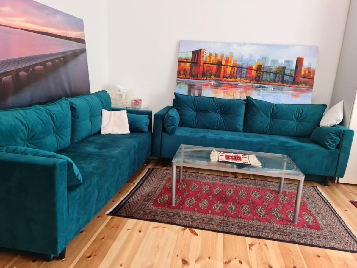 Nana-Eg-80M2 Sanierter Altbau-Parkplatz-Kleiner Garten-Wlan-Netflix-2Zimmer-Kueche-Dusche-Wanne-Waschmaschine Oberhausen  Kültér fotó